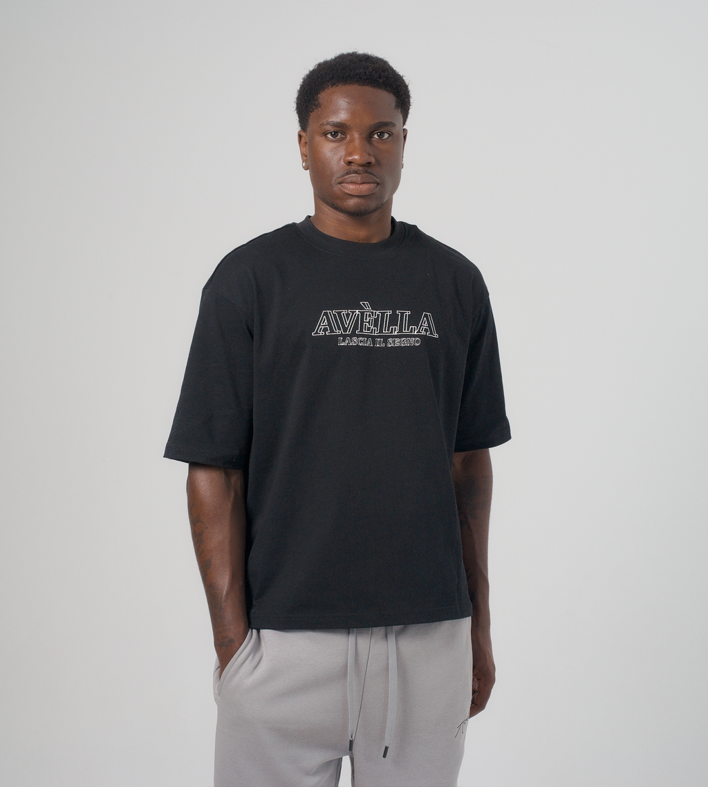 Schwarzes T-Shirt